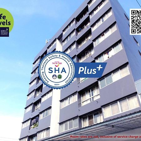 Lee Place Phatthanakan Condo Bangkok Exteriör bild