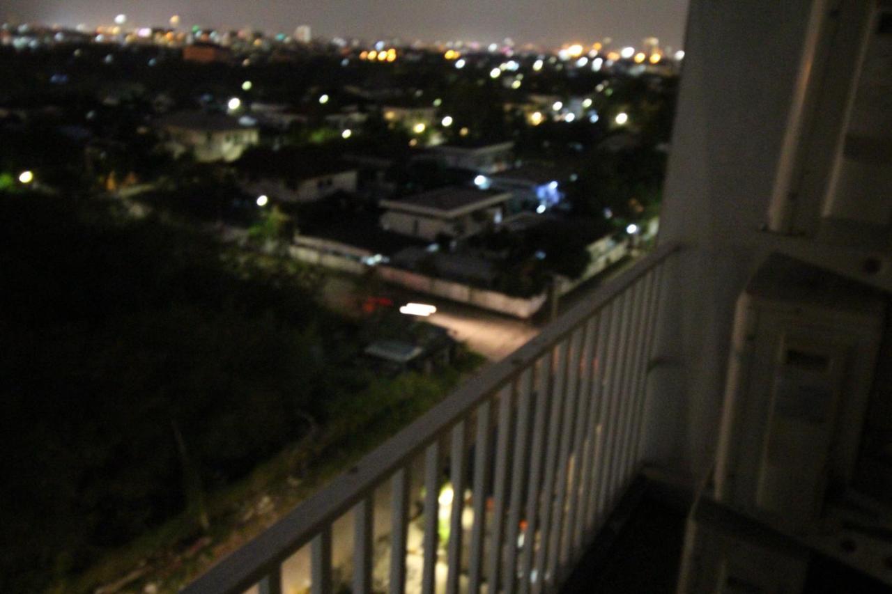 Lee Place Phatthanakan Condo Bangkok Exteriör bild