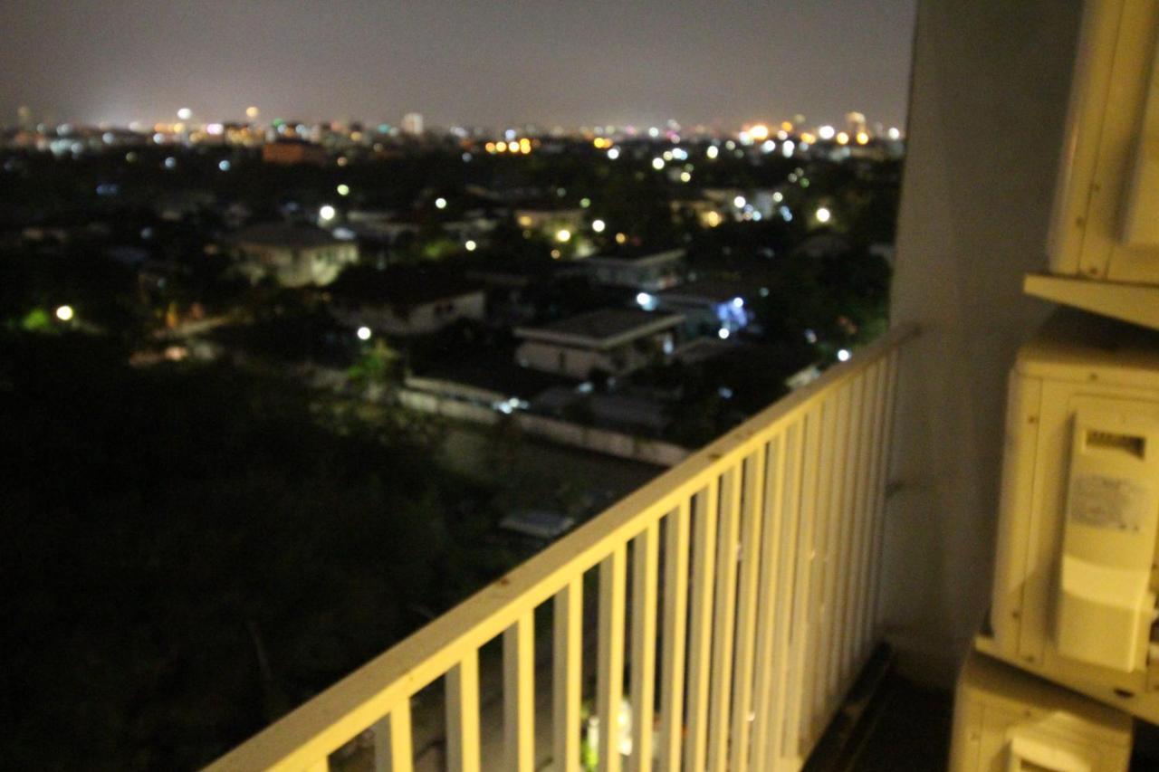 Lee Place Phatthanakan Condo Bangkok Exteriör bild