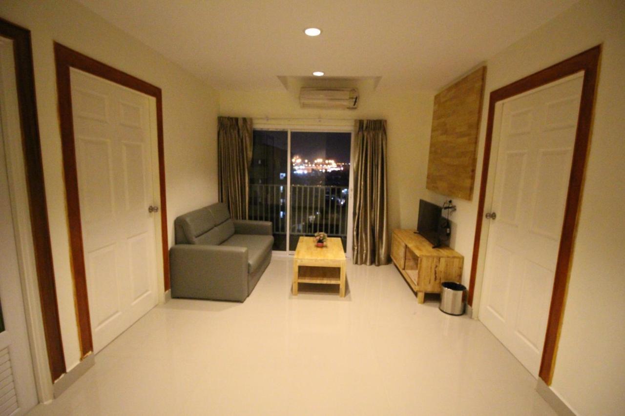 Lee Place Phatthanakan Condo Bangkok Exteriör bild